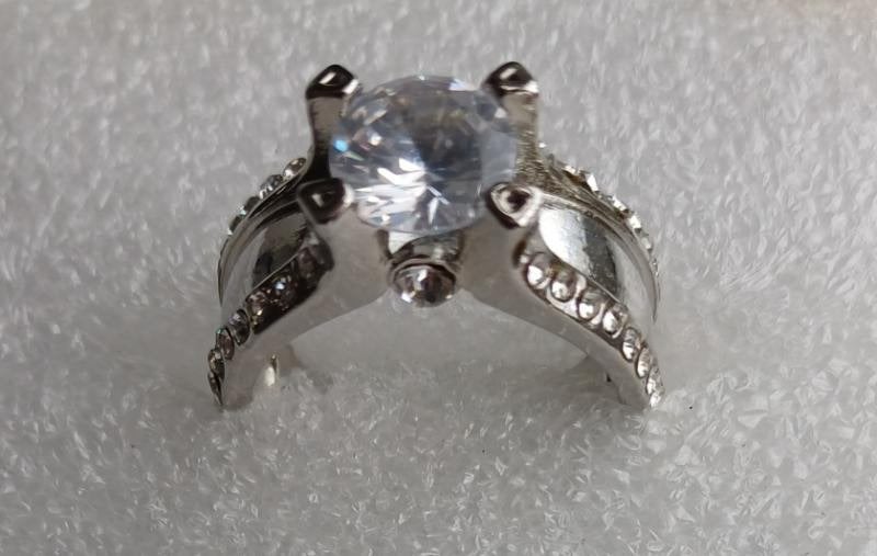 Sterling zilveren ring.925 met zirkonia steen, Ophalen of Verzenden, Zo goed als nieuw, 17 tot 18, Dame