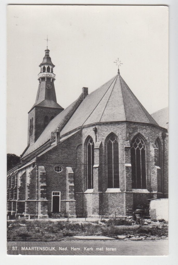 146 St. Maartensdijk, Ned. Herv. Kerk met toren B10, Verzamelen, Ansichtkaarten | Nederland, Verzenden, 1960 tot 1980, Gelopen