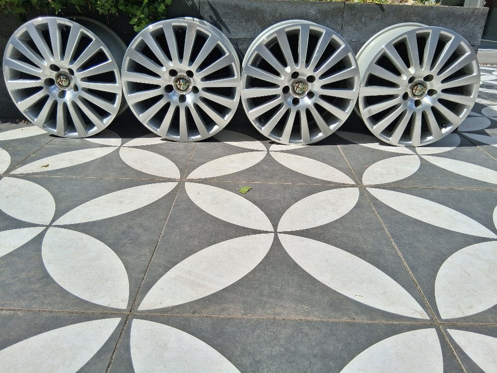 set van vier lichtmetalen velgen, Auto-onderdelen, Ophalen, 17 inch, Zomerbanden, Velg(en)