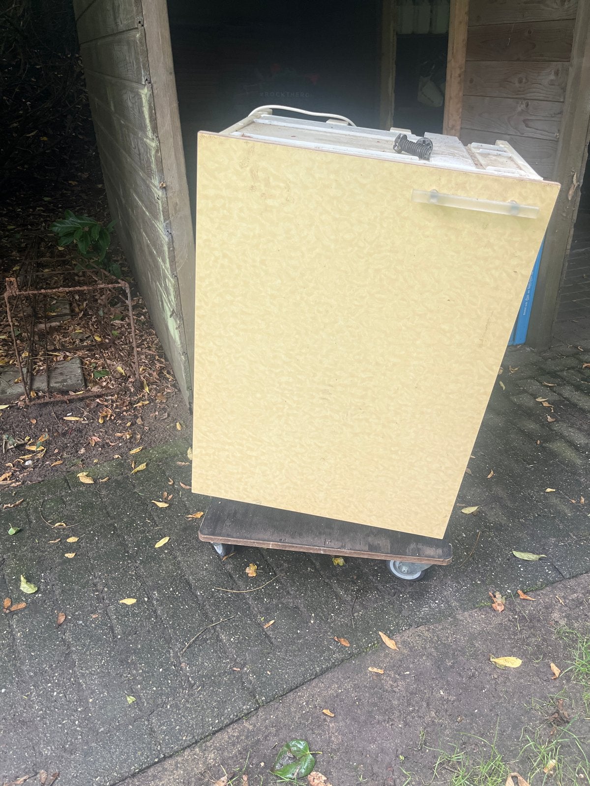 Miele Elektronische inbouw Vriezer - Compact en Betrouwbaar, Gebruikt, 100 tot 150 liter, Met aparte vriezer, 45 tot 60 cm