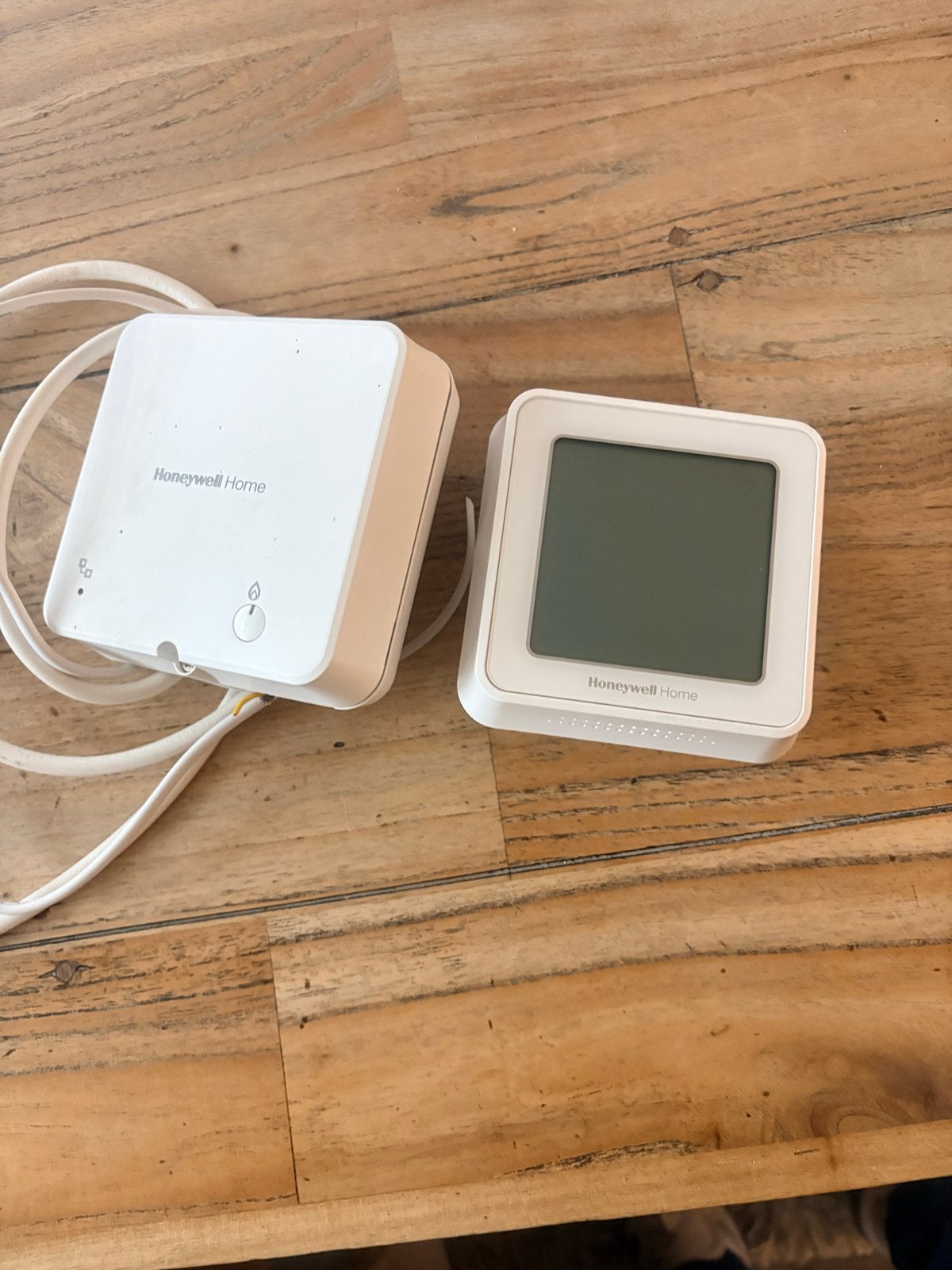 Honeywell Home Slimme Thermostaat en Gateway, Ophalen of Verzenden, Slimme thermostaat, Gebruikt