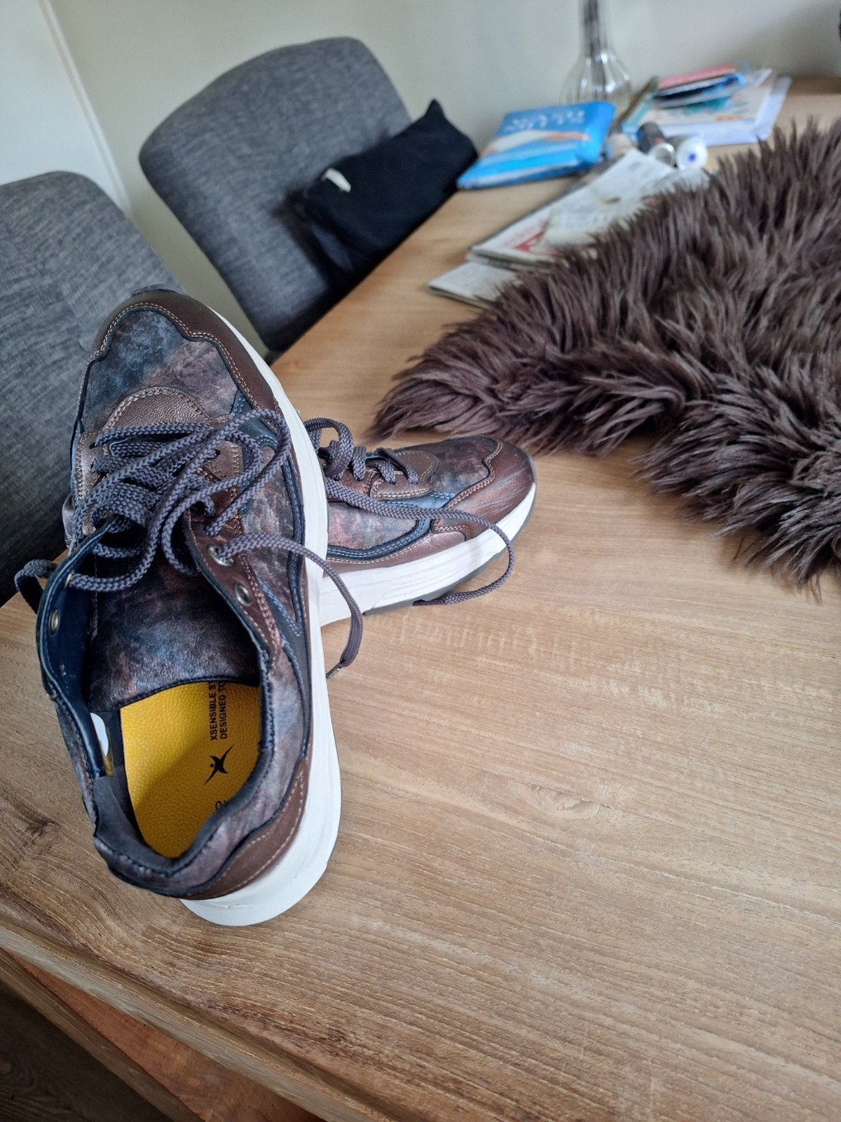 Xsensible schoenen kleur bruin/goud met blauw, Ophalen of Verzenden, Zo goed als nieuw, Bruin, Sneakers of Gympen