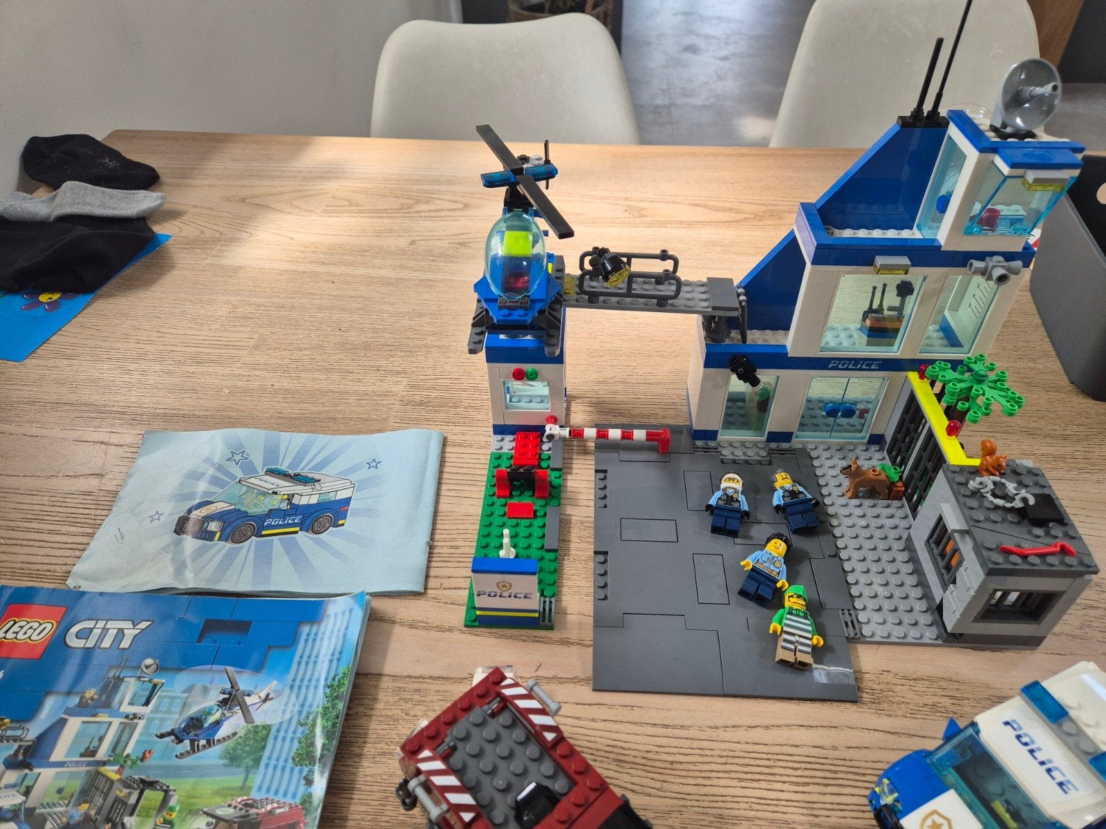 LEGO City Politiebureau 60316, Kinderen en Baby's, Speelgoed | Duplo en Lego, Lego, Ophalen of Verzenden, Inclusief minifiguren