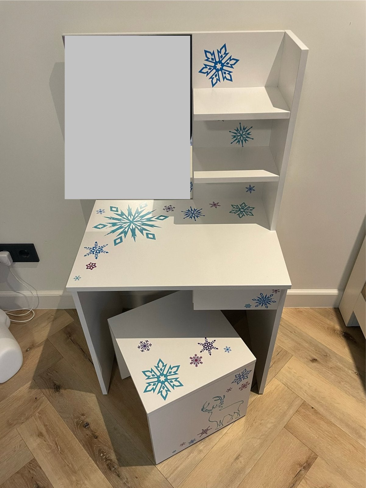 Kaptafel/Bureau met spiegel en krukje - Frozen thema, Ophalen, Zo goed als nieuw, Tafel