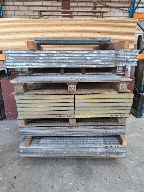 looprooster diverse maten, stalen rooster, deurroosters, Tuin en Terras, Terrasdelen en Vlonders, Ophalen, Gebruikt, Overige materialen