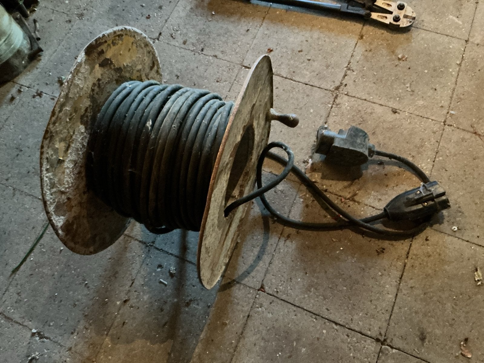 Kabelhaspel bouw, 50 m lang, topstaat, Doe-het-zelf en Verbouw, Ophalen, Gebruikt, Kabelhaspel