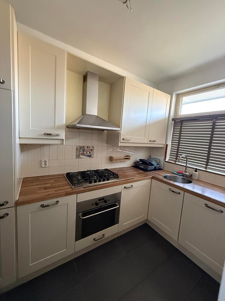 Complete keuken, Huis en Inrichting, Keuken | Complete keukens, Gebruikt, Hoekkeuken, Crème, Hout, Ophalen