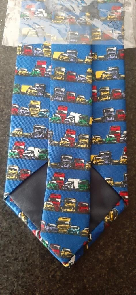 Blauwe stropdas met vrachtwagen patroon, Blauw, Ophalen of Verzenden, Met patroon, IVECO