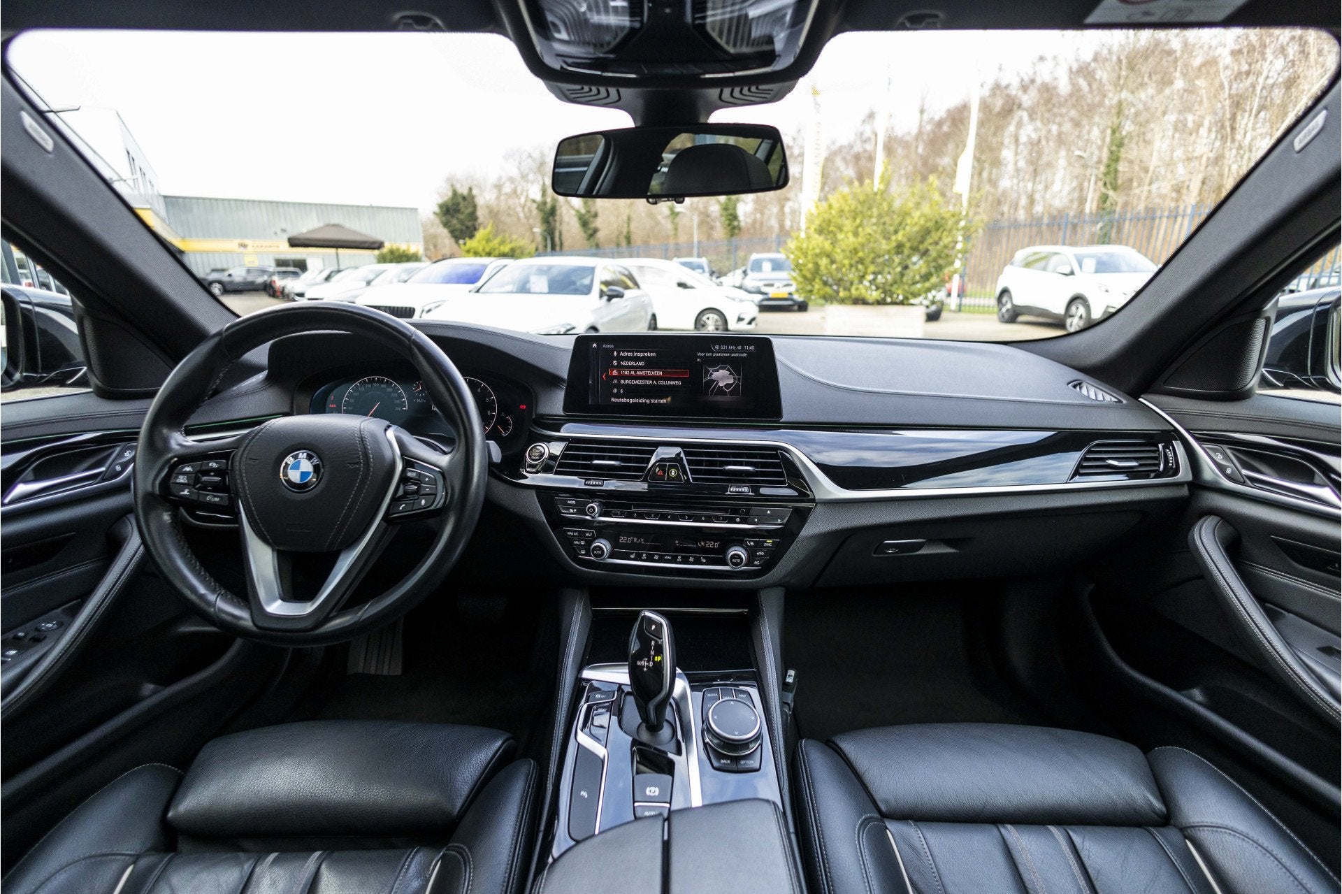 Foto 17 van BMW 5 Serie Touring 520i High Executive