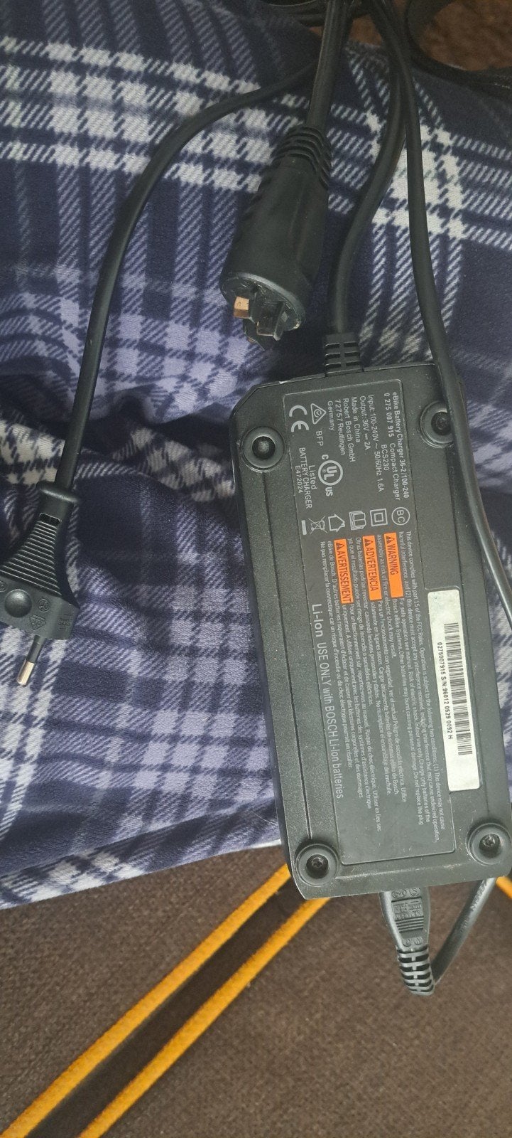 Bosch eBike Acculader 36V 2A Compact Charger BCS230