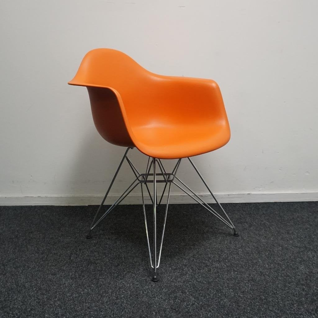 Vitra Eames DAR Design Stoelen | Oranje | Stoelen, Huis en Inrichting, Stoelen, Kunststof, Gebruikt, Twee, Overige kleuren