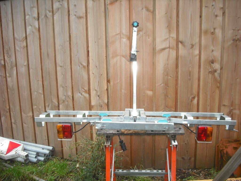 Multa fietsdrager voor 2 fietsen, Auto diversen, Fietsendragers, Zo goed als nieuw, Trekhaakdrager, 2 fietsen, Elektrische fiets