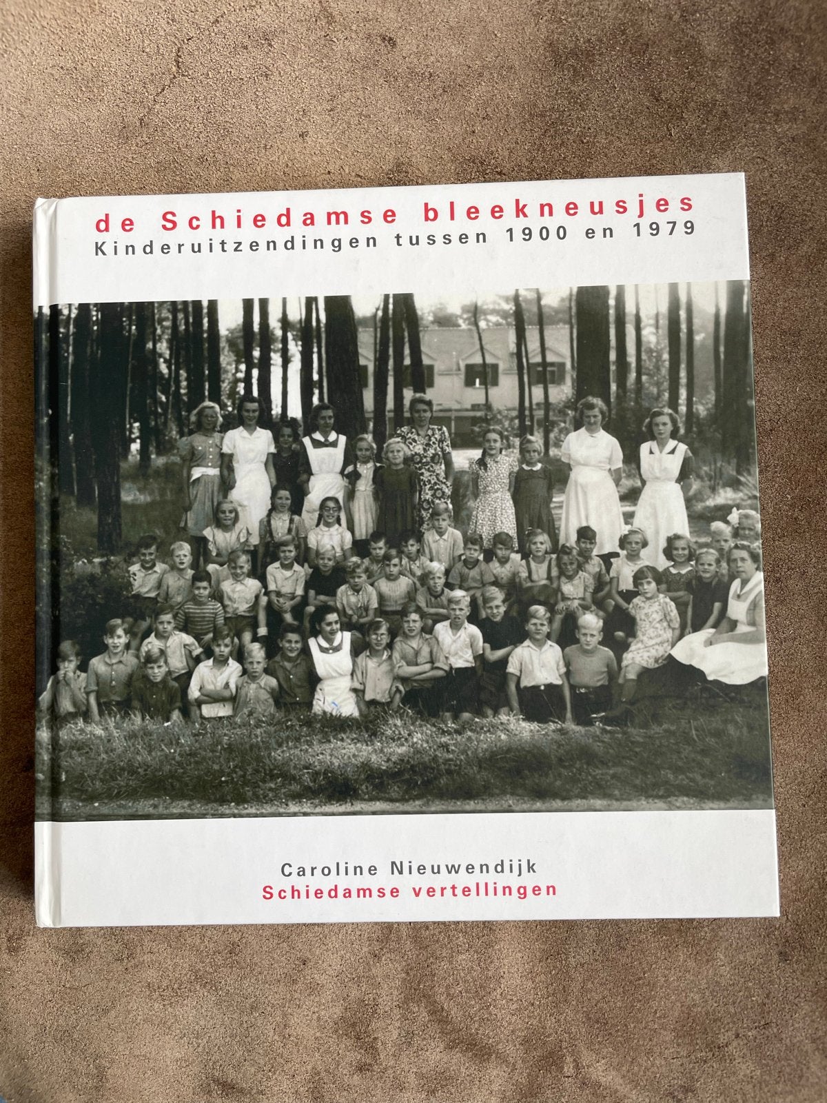 De Schiedamse Bleekneusjes: Kinderuitzendingen 1900-1979, Ophalen of Verzenden, 20e eeuw of later, Zo goed als nieuw