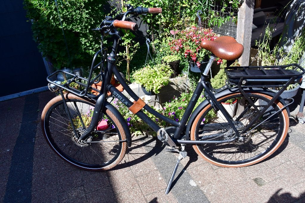 Stella Dolce mat zwarte Transportfiets, Fietsen en Brommers, Gebruikt, 51 tot 55 cm, 50 km per accu of meer, Ophalen
