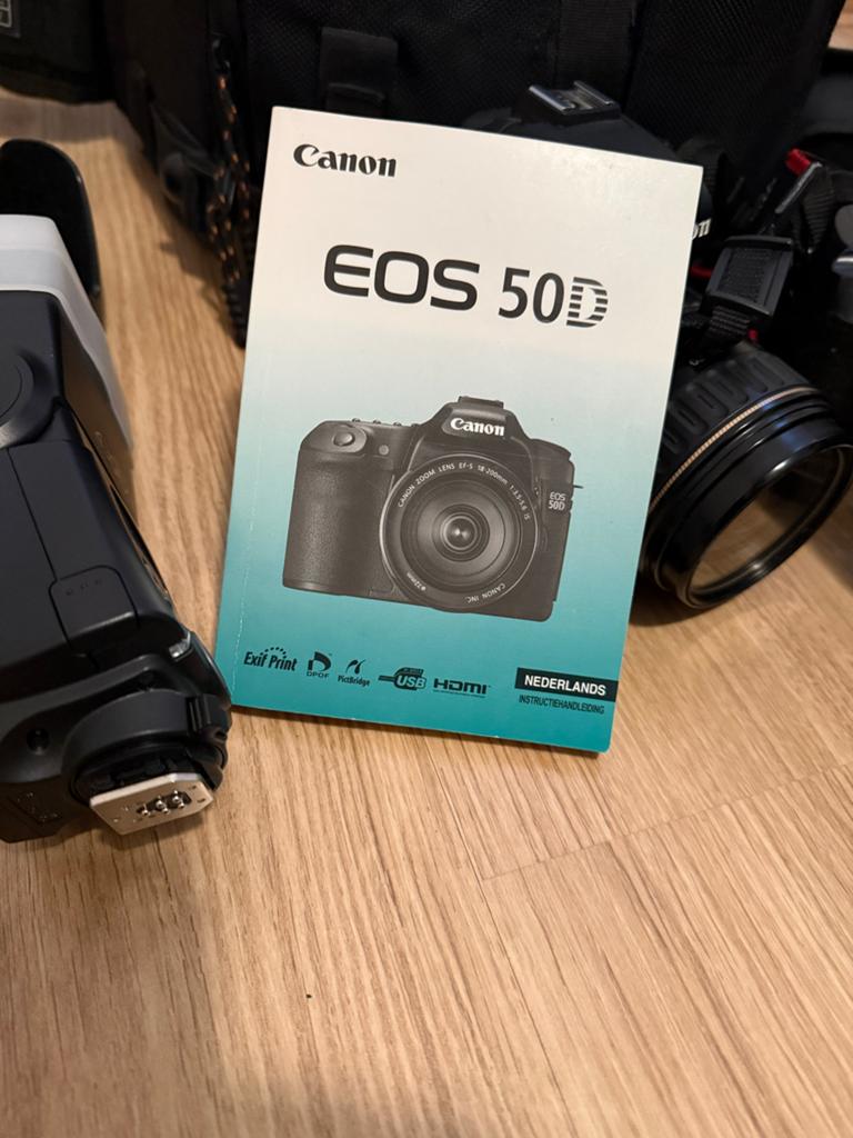 Canon EOS 50D Spiegelreflexcamera met 2 lenzen en flitser, Gebruikt, Spiegelreflex, Canon, Ophalen of Verzenden