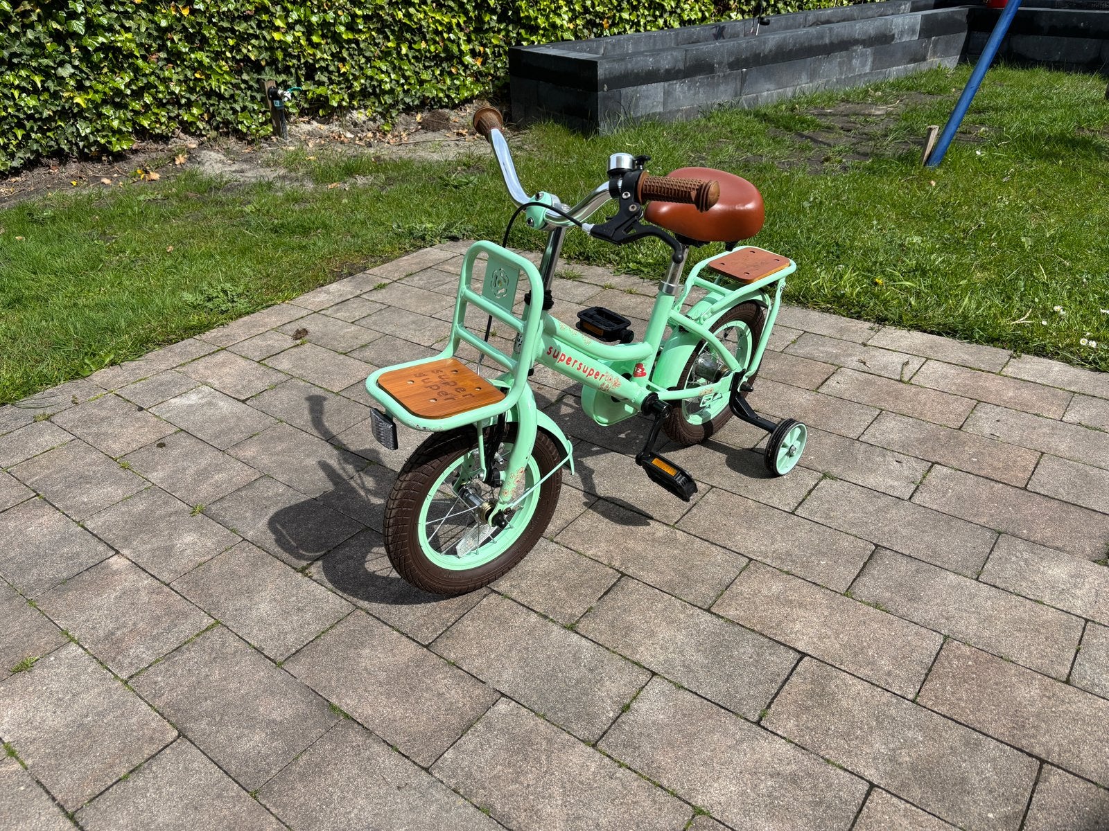 SuperSuper Cooper kinderfiets 12 inch met zijwieltjes, Ophalen, Zijwieltjes, Gebruikt, Velgrem