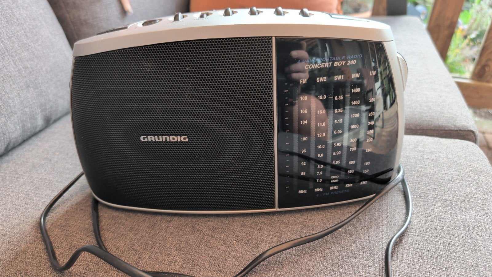 Grundig Concert Boy 240 Radio - Draagbare radio, Ophalen of Verzenden, Gebruikt, Radio