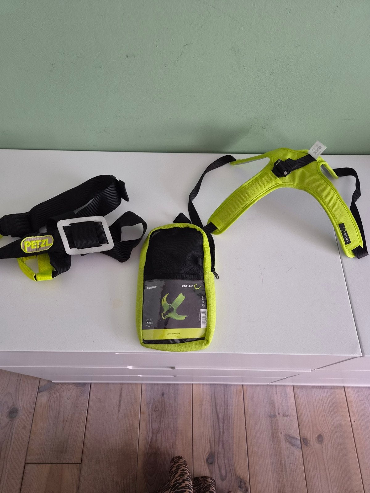 Petzl en Edelrid klimharnas set - Zo goed als nieuw, Ophalen of Verzenden, Zo goed als nieuw, Klimsport-accessoire