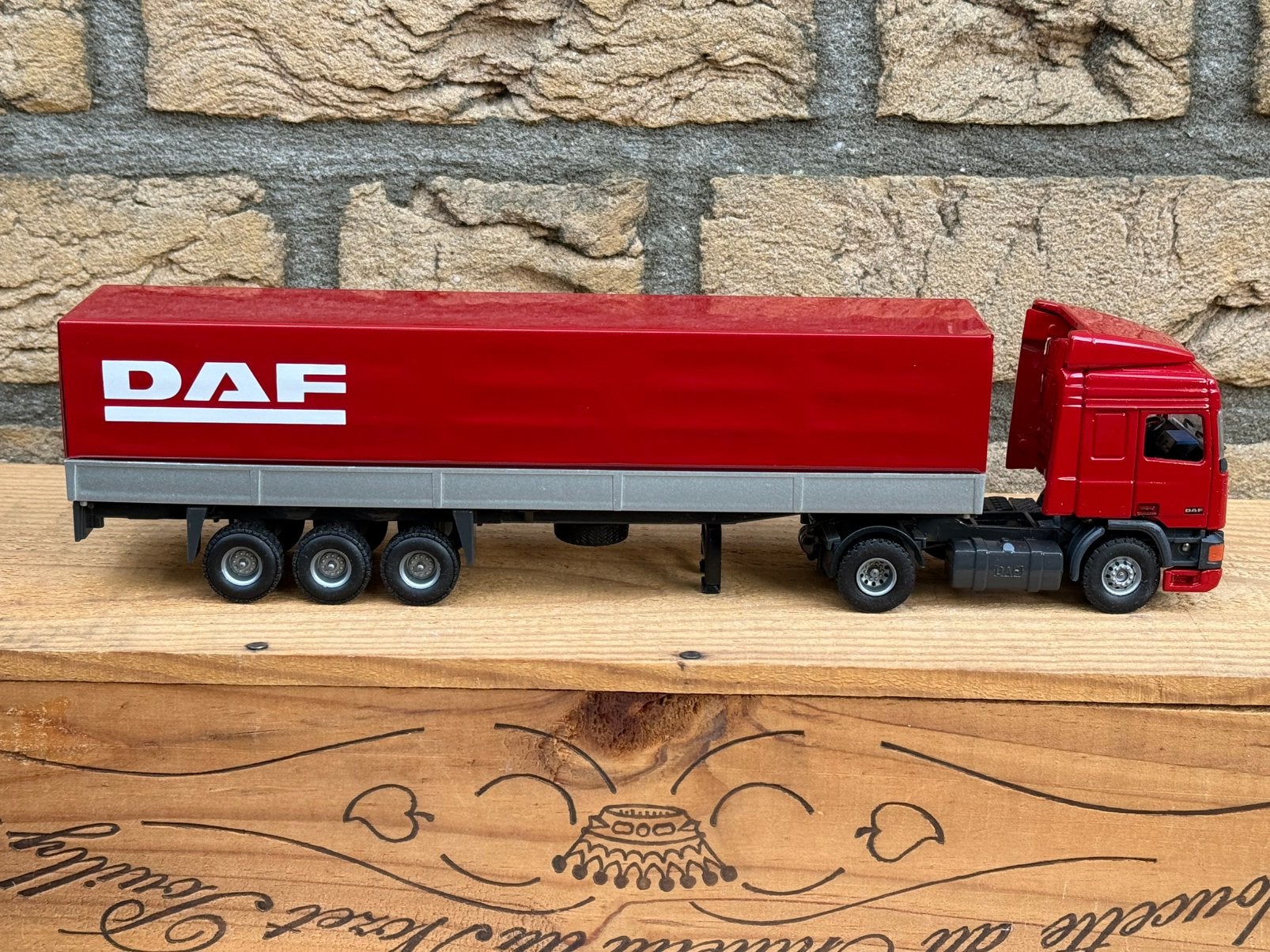 Tekno DAF demo rode huifoplegger DAF 95 in doos, Ophalen of Verzenden, Zo goed als nieuw, Bus of Vrachtwagen, Tekno