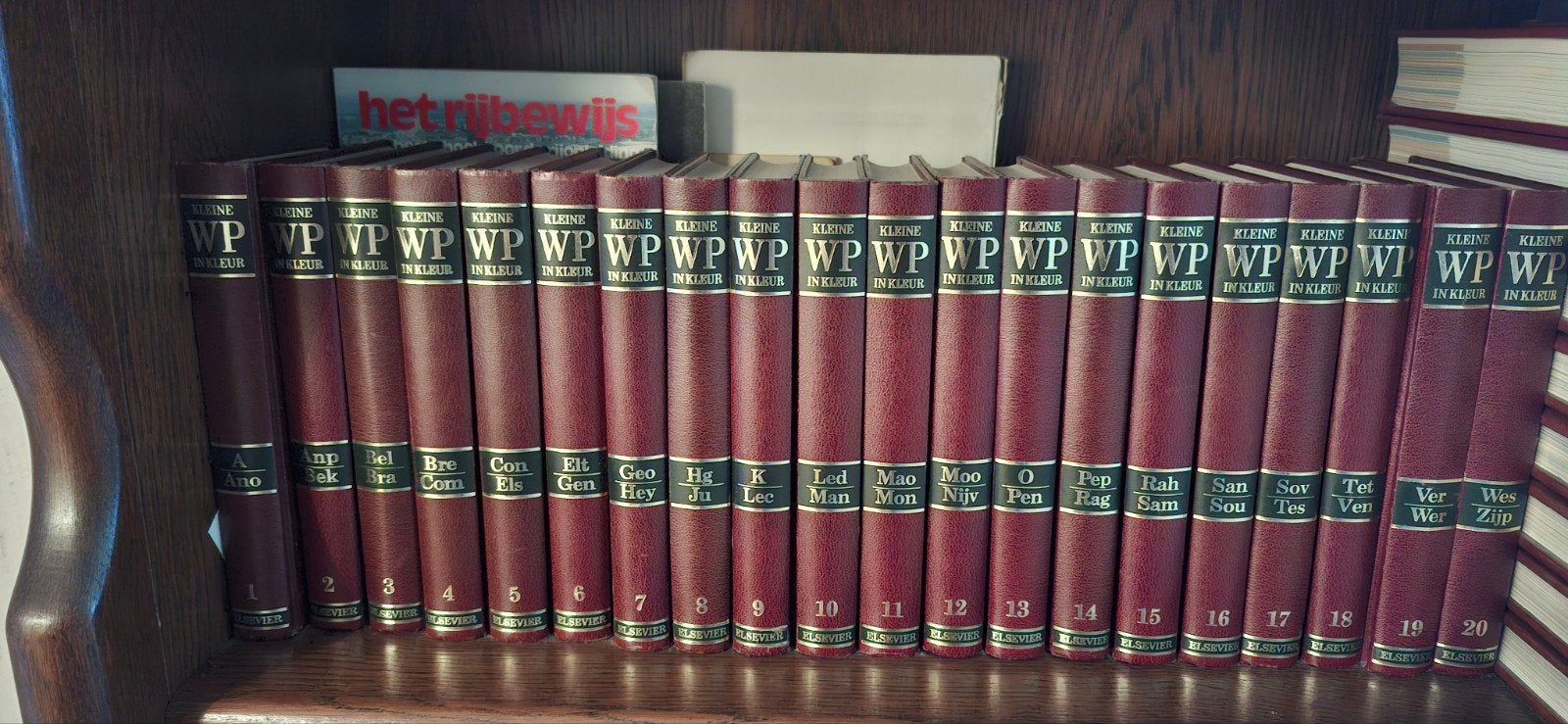 Diverse encyclopedieën - complete series, Ophalen, Zo goed als nieuw