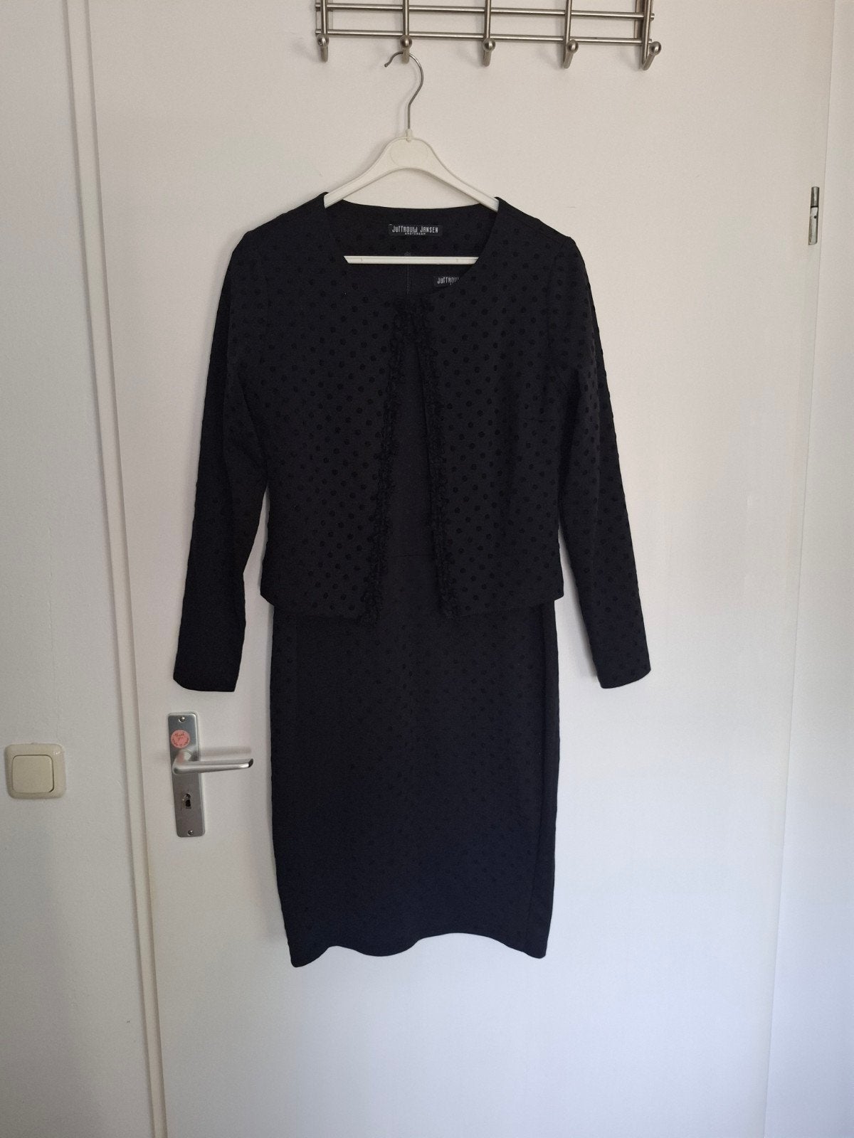 Prachtige dames set jurk+jasje van Juffrouw jansen maat M., Ophalen of Verzenden, Zo goed als nieuw, Maat 38/40 (M)