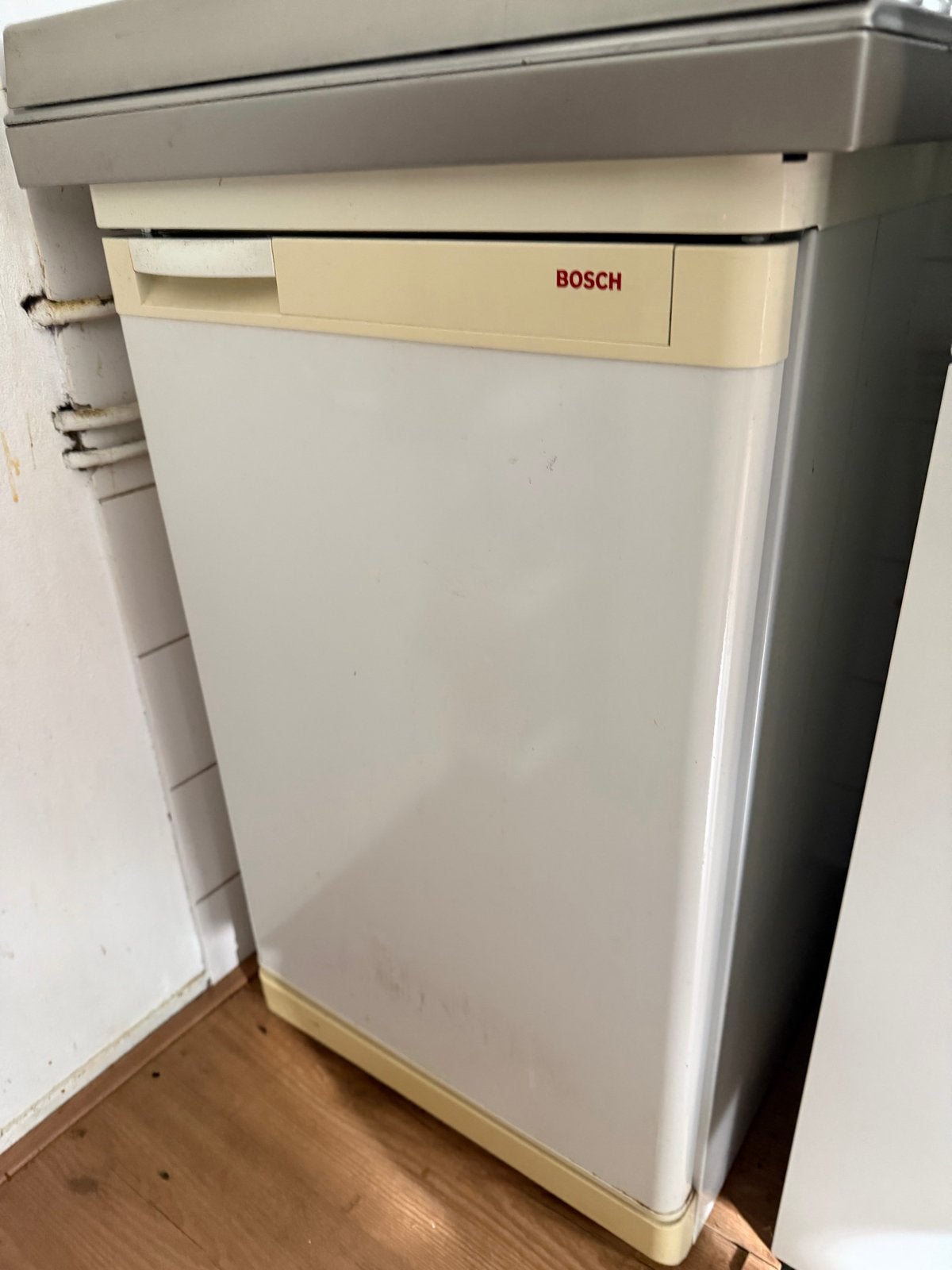 Bosch Koelkast - Compact en Betrouwbaar, Witgoed en Apparatuur, 85 tot 120 cm, 100 tot 150 liter, Ophalen of Verzenden, 45 tot 60 cm