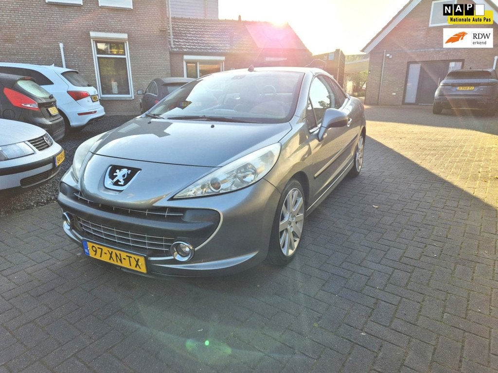 Peugeot 207 CC 1.6-16V T Féline Cabrio Airco Leer Elektrisc, Voorwielaandrijving, Gebruikt, 4 cilinders, 4 stoelen