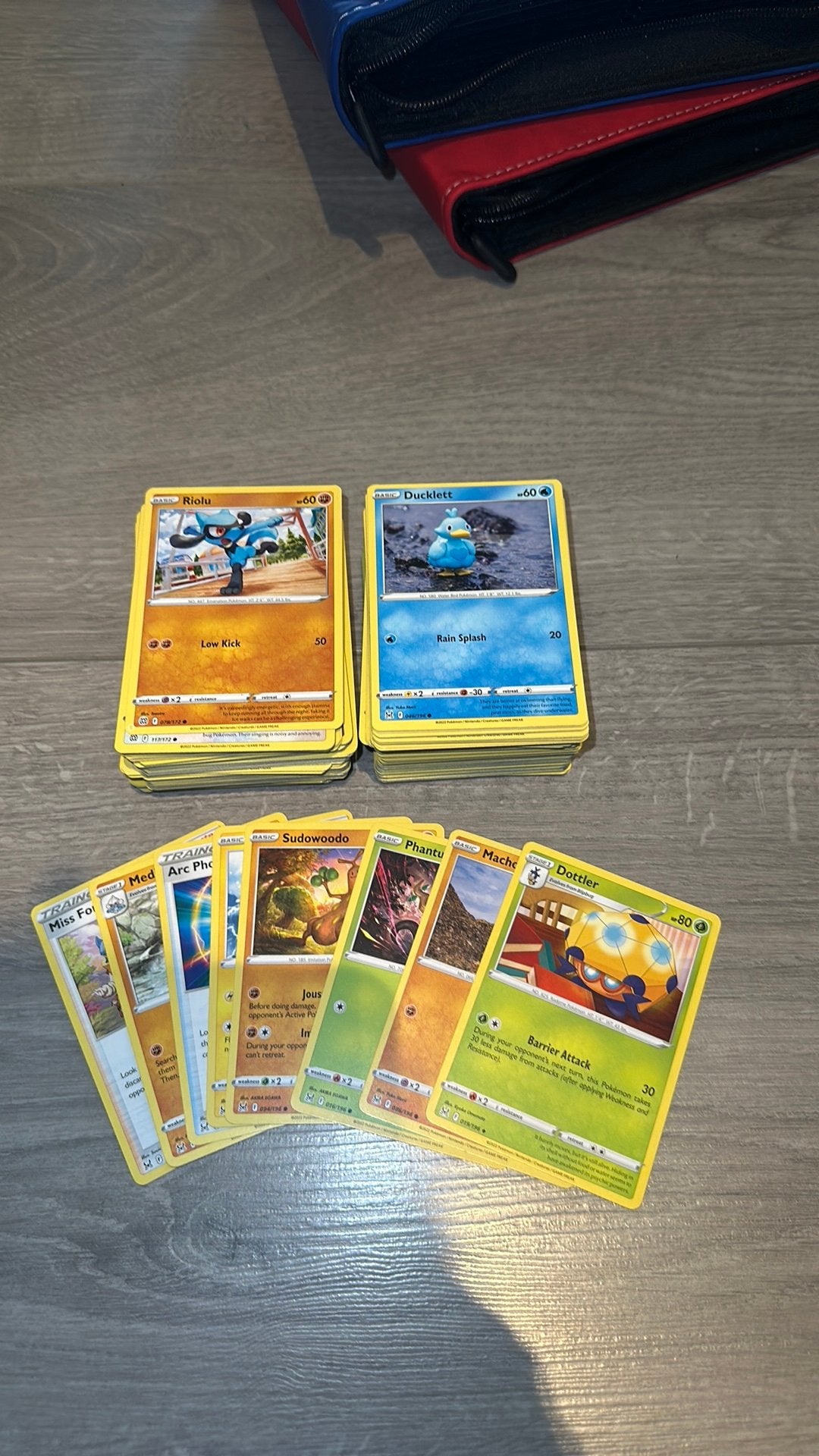 250 Pokemon Kaarten - Lost Origin, Ophalen of Verzenden, Zo goed als nieuw, Meerdere kaarten
