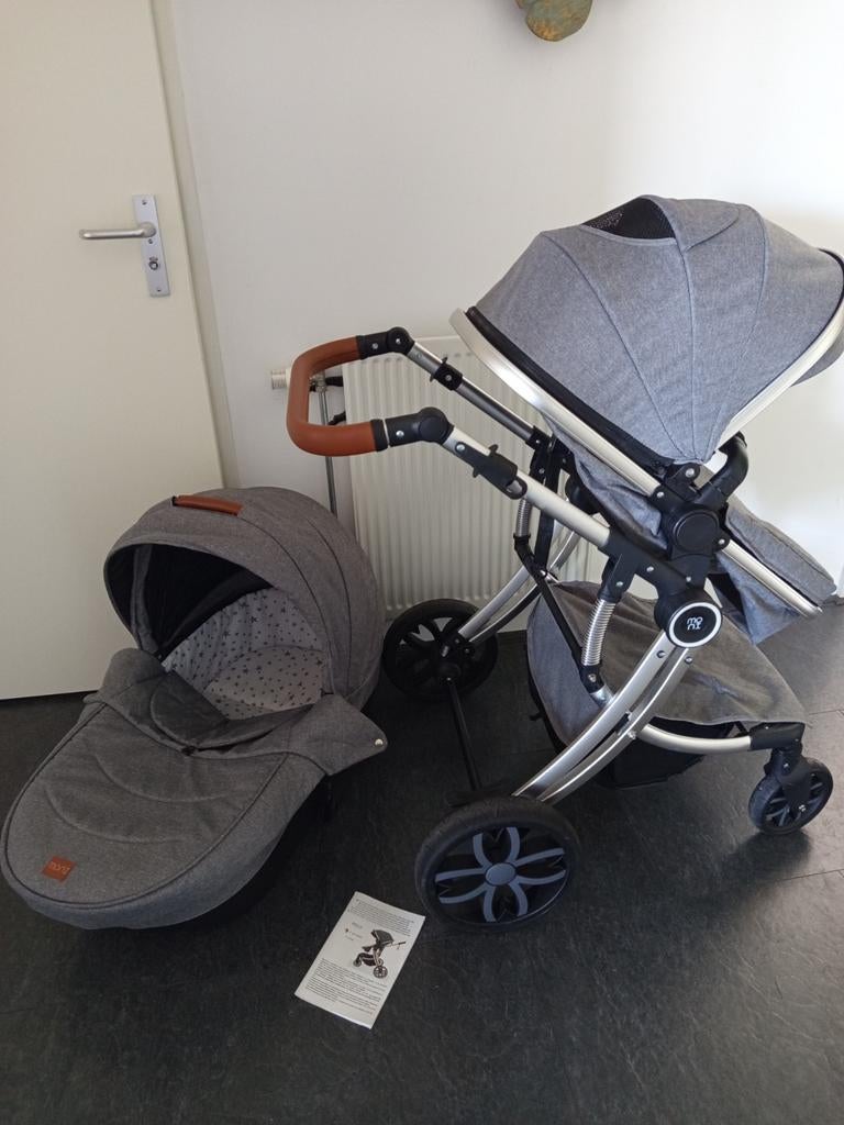 Moni combi kinderwagen, zo goed als nieuw met reiswieg, Zo goed als nieuw, Combiwagen, Met reiswieg, Ophalen