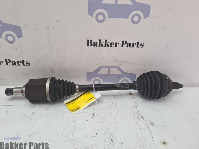 Aandrijfas links-voor van een Volkswagen Polo, Gebruikt, -, Volkswagen, -