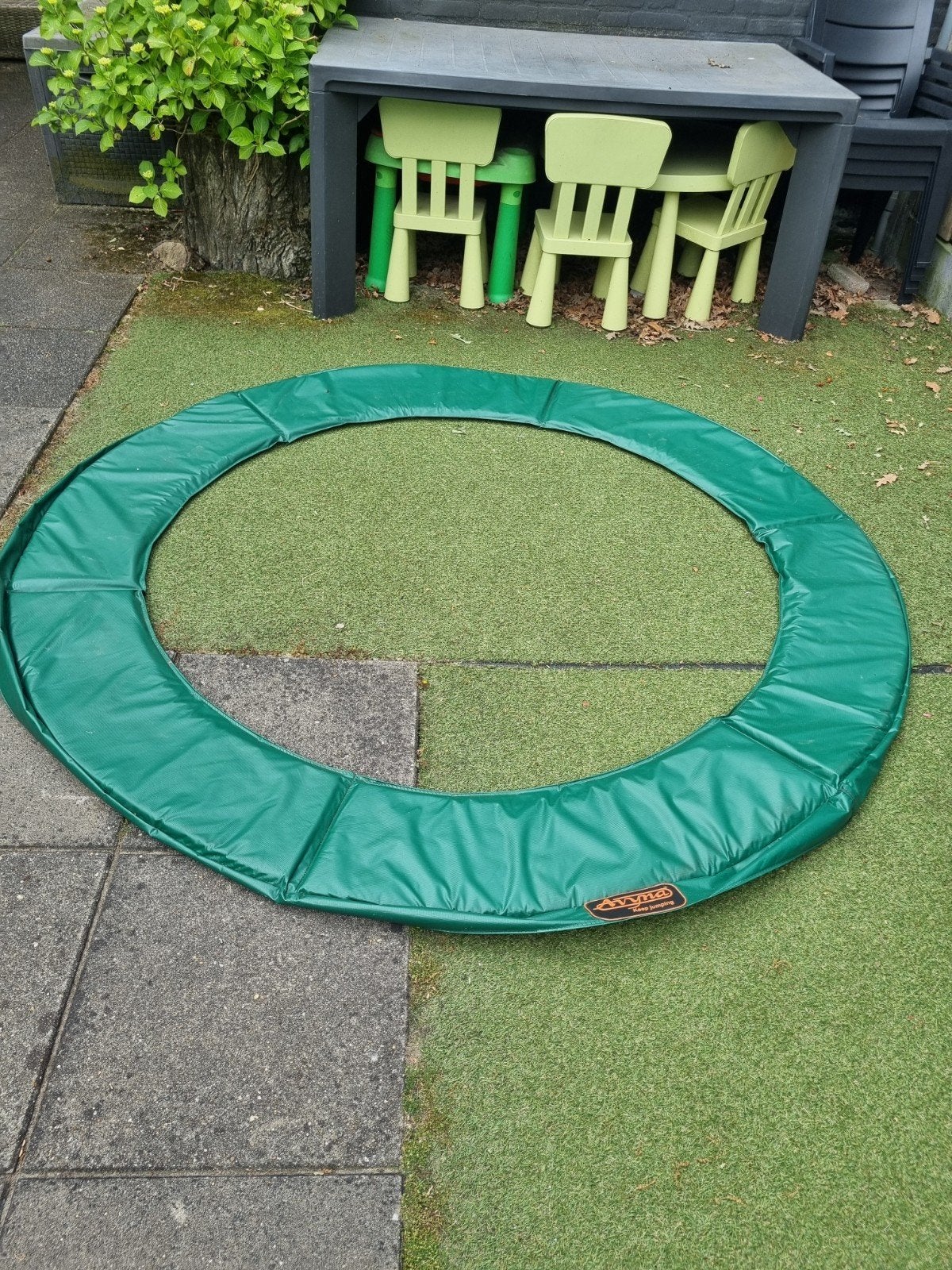 Bescherming trampoline, Kinderen en Baby's, Speelgoed | Buiten | Trampolines, Ophalen of Verzenden, Zo goed als nieuw