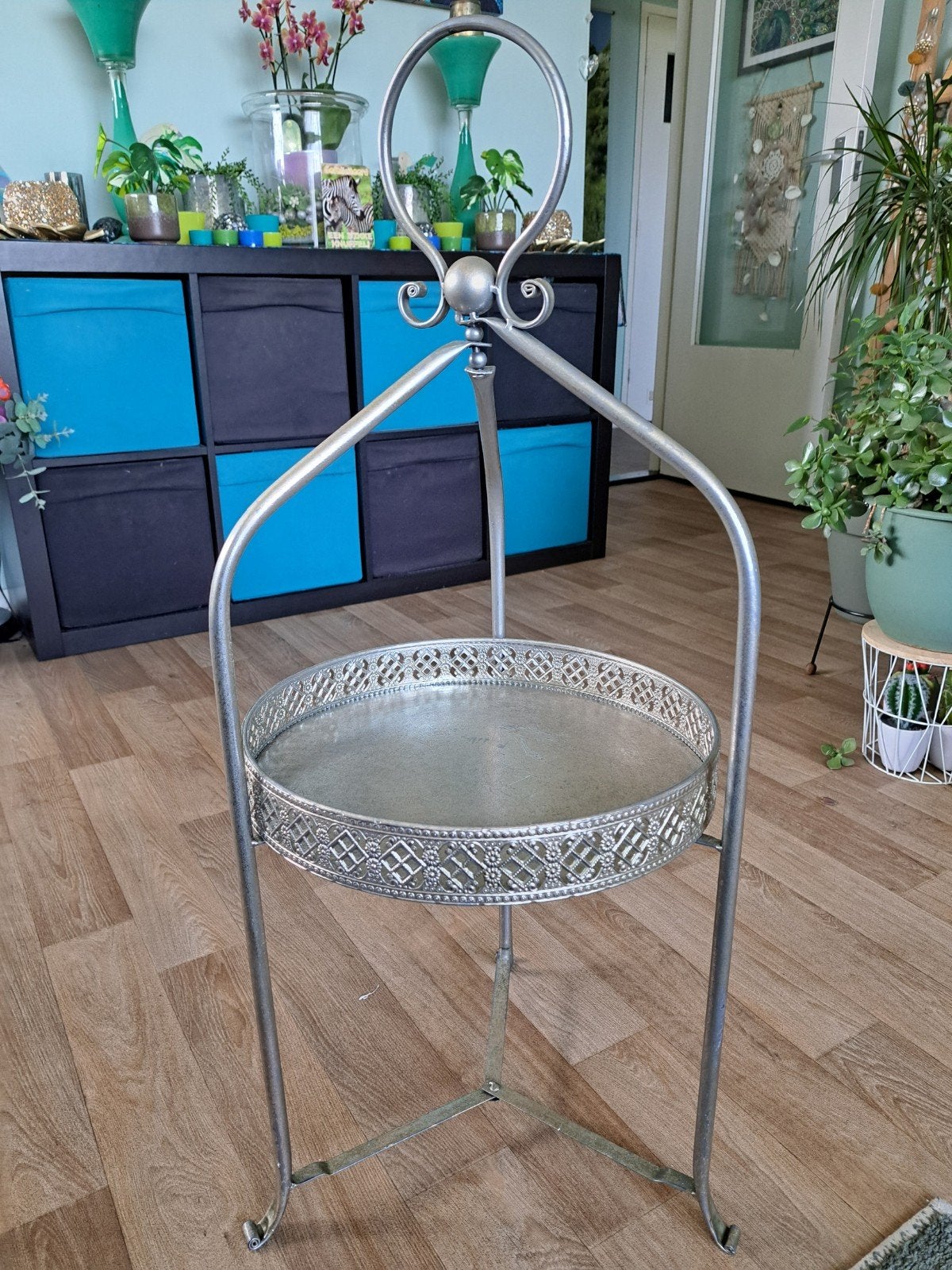 Etagere metaal 87 cm hoog / dienblad 35 cm, Ophalen