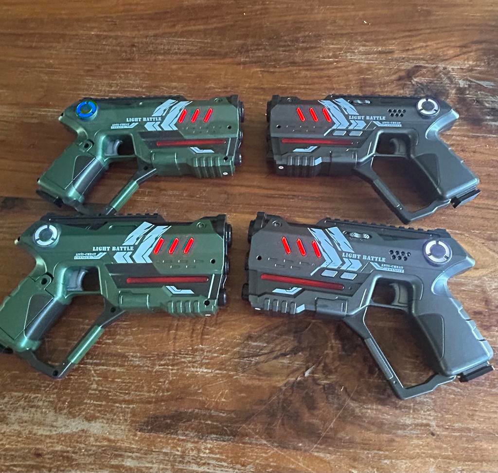 Lasergame set voor 4 spelers - Compleet en klaar voor actie!, Ophalen, Zo goed als nieuw