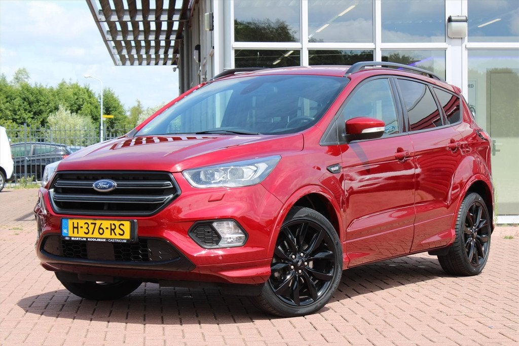 Ford Kuga 1.5 EcoBoost 150PK 2WD ST Line, Trekhaak, Winterpa, Auto's, Ford, 12 maanden, 4 cilinders, Bedrijf, Handgeschakeld