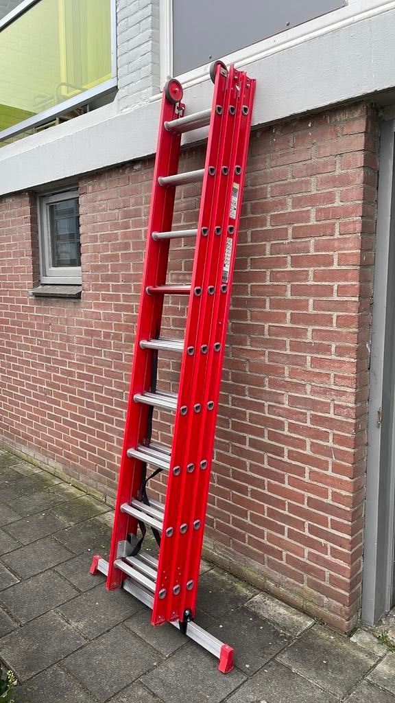 Altrex Altrex All Round reformladder gecoat rood, Ophalen, Zo goed als nieuw, Ladder, Opvouwbaar of Inschuifbaar