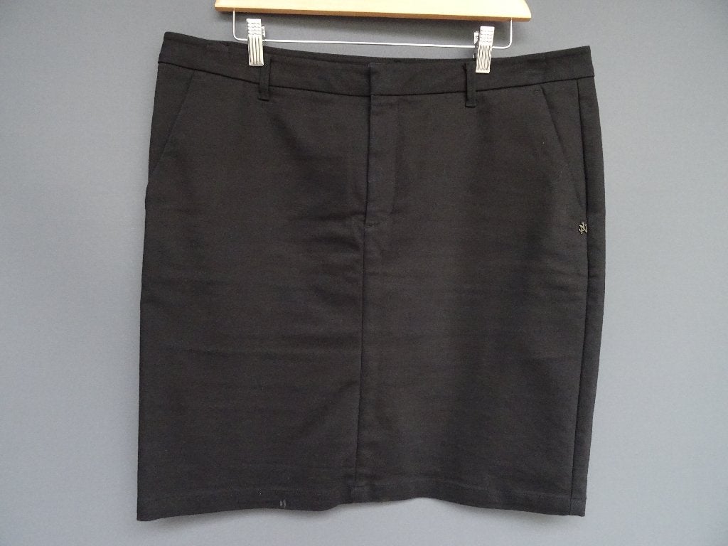 NICKJEAN maat 44, nette zwarte rok., Kleding | Dames, Zwart, Maat 42/44 (L), Ophalen of Verzenden, Zo goed als nieuw