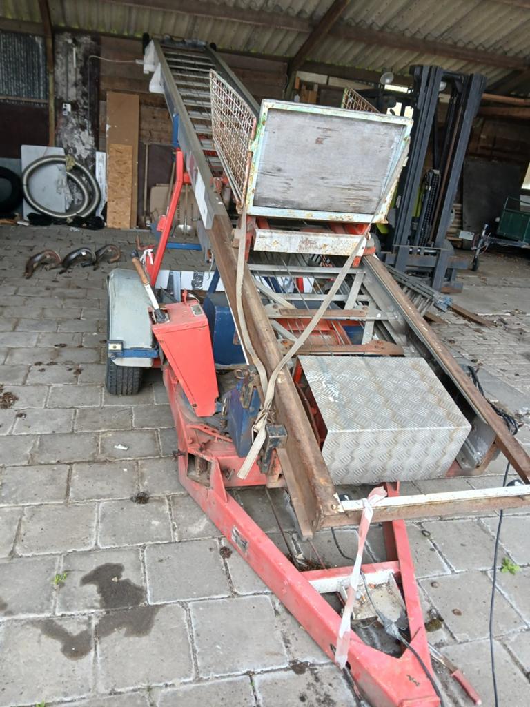Pannenlift op aanhqnger verhuislift Goederen lift, Ophalen, Gebruikt, Transportkar