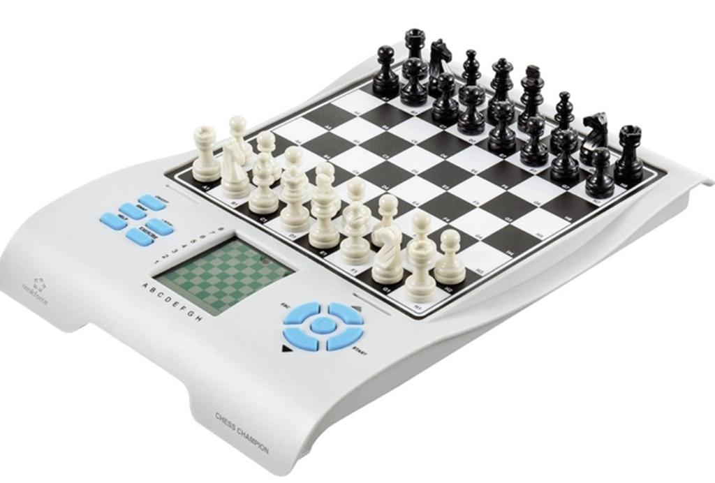 Renkforce Chess Champion Elektronisch Schaakspel, Ophalen, Renkforce, Een of twee spelers, Zo goed als nieuw