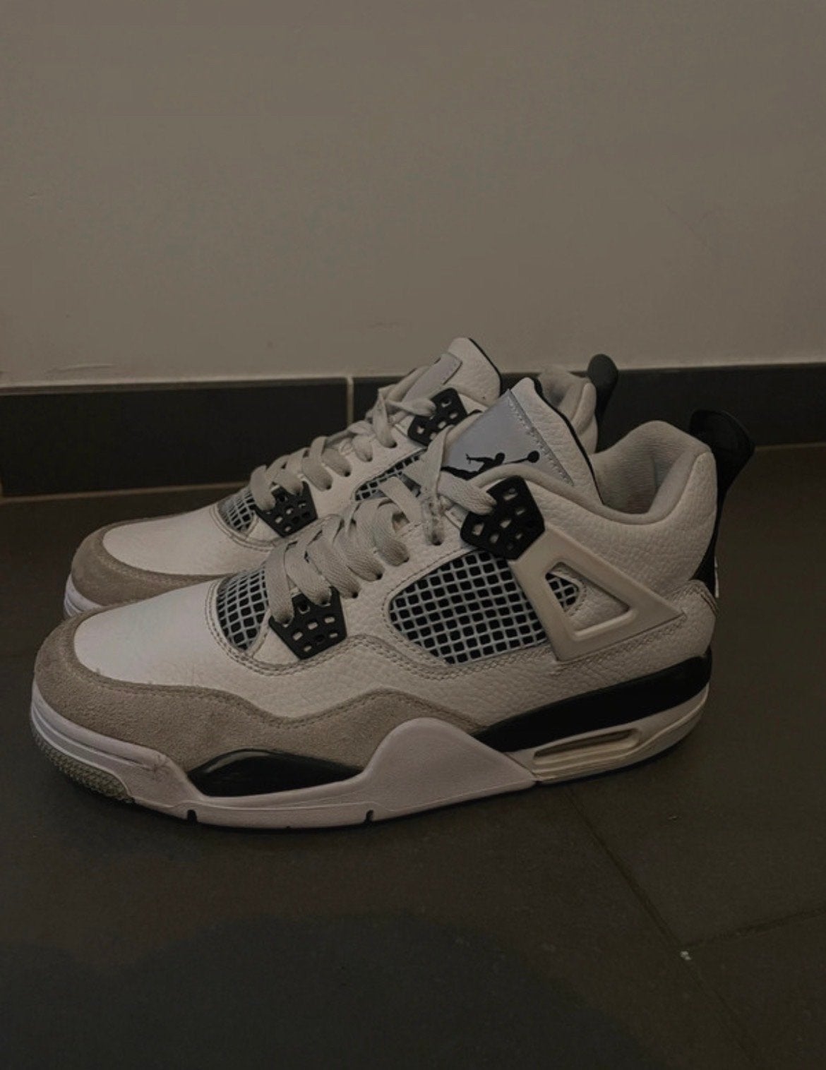Nike Air Jordan 4 Retro 'Military Black' - Maat 40, Kleding | Heren, Schoenen, Ophalen of Verzenden, Zo goed als nieuw, Wit, Sneakers of Gympen