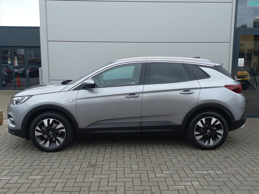 Opel Grandland X 1.2T 130pk Business Executive | Climate con, Auto's, Opel, Voorwielaandrijving, Stof, Gebruikt, 1199 cc