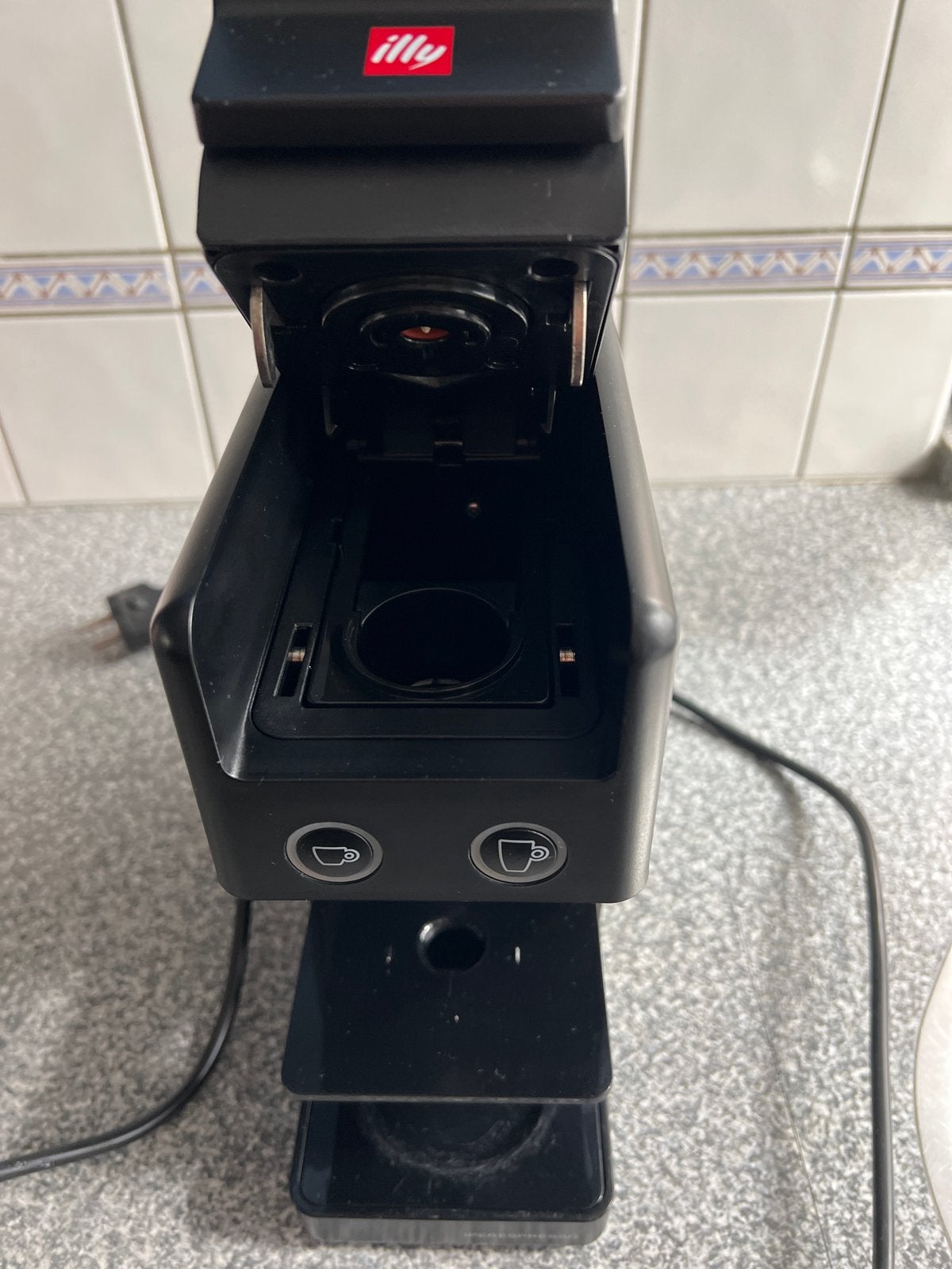 Illy koffiezetapparaat - Weinig gebruikt, grote en kleine ko, Koffiemachine, Ophalen of Verzenden, Zo goed als nieuw, 2 tot 4 kopjes