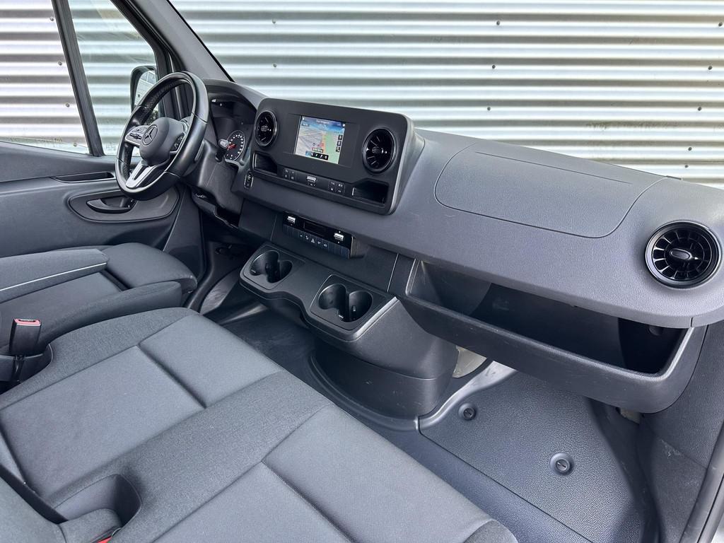Mercedes-Benz Sprinter 214 CDI L2H2 Automaat Airco Navigatie, Stof, Gebruikt, 2000 kg, Bedrijf