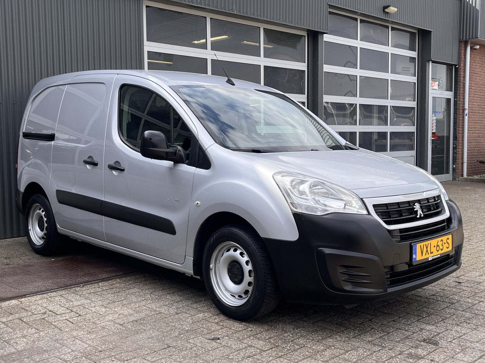 Peugeot Partner 120 1.6 HDi 75pk 5x voorradig Marge Airco Bt, Voorwielaandrijving, Stof, Gebruikt, 4 cilinders