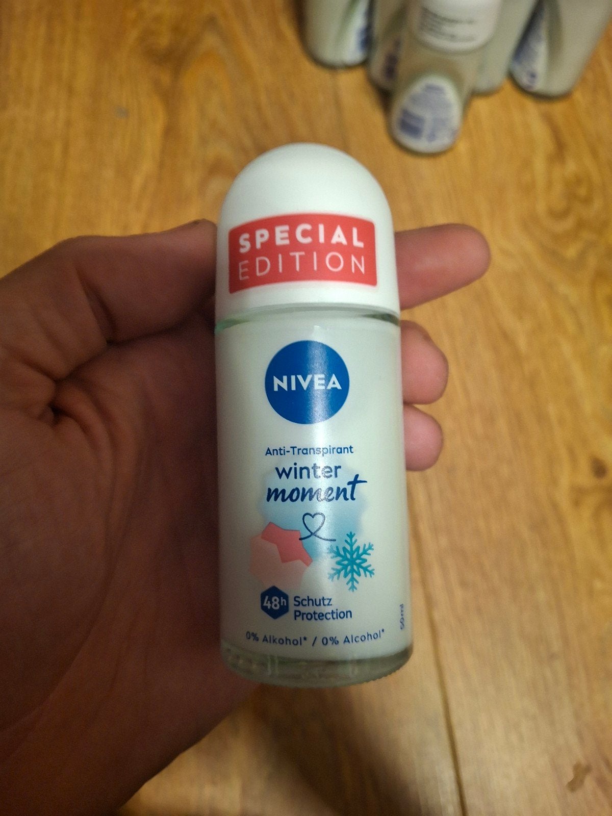 Partij Nivea Winter Moment Special Edition Deodorant Roller, Sieraden, Tassen en Uiterlijk, Uiterlijk | Lichaamsverzorging, Ophalen of Verzenden
