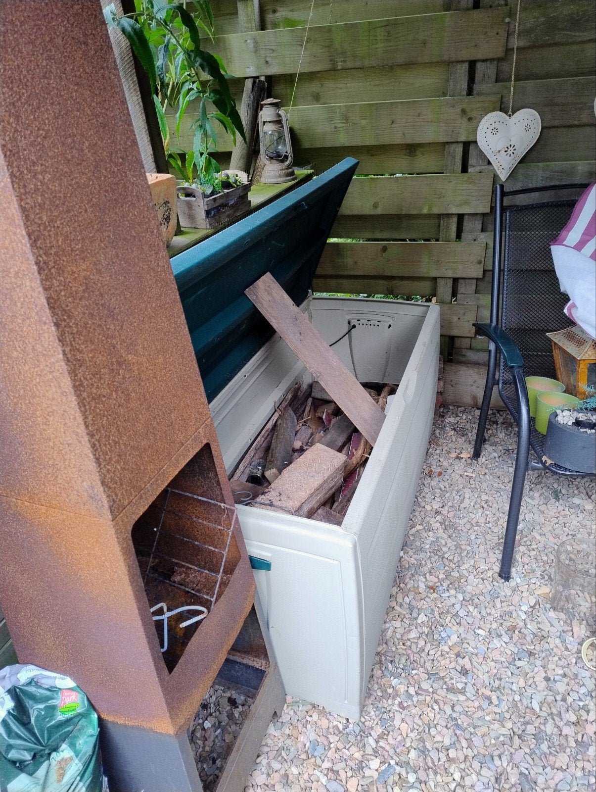 te koop een tuin kachel met hout, Ophalen