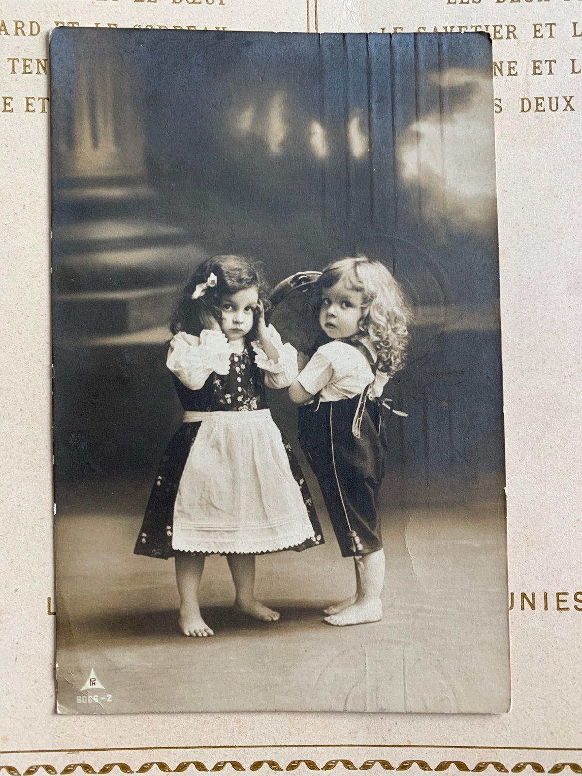 1918 Post aan een Kadet - meisjes met tamboerijn (NN), Ophalen of Verzenden, Voor 1920, Gelopen, Kinderen