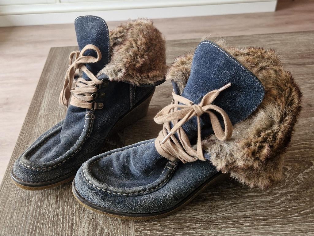 Ankle Boots with Faux Fur Cuff - Maat 39, Beige, Lage of Enkellaarzen, Ophalen of Verzenden, Zo goed als nieuw