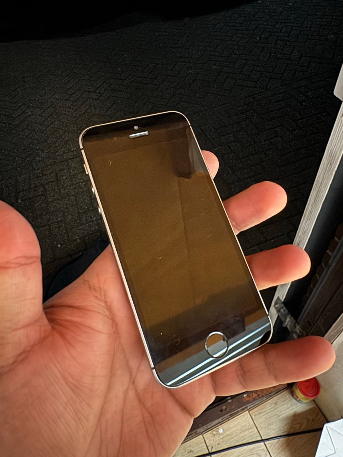 iPhone SE (2016) met iCloud-vergrendeling, Telecommunicatie, Mobiele telefoons | Apple iPhone, Ophalen, Gebruikt, IPhone SE (2016)