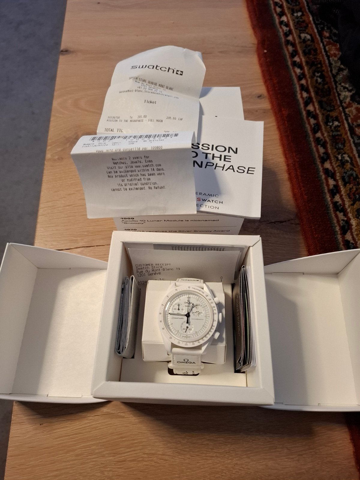 Swatch Omega Moonswatch Mission to the Moon & New Moon, Kunststof, Kunststof, Ophalen of Verzenden, Zo goed als nieuw