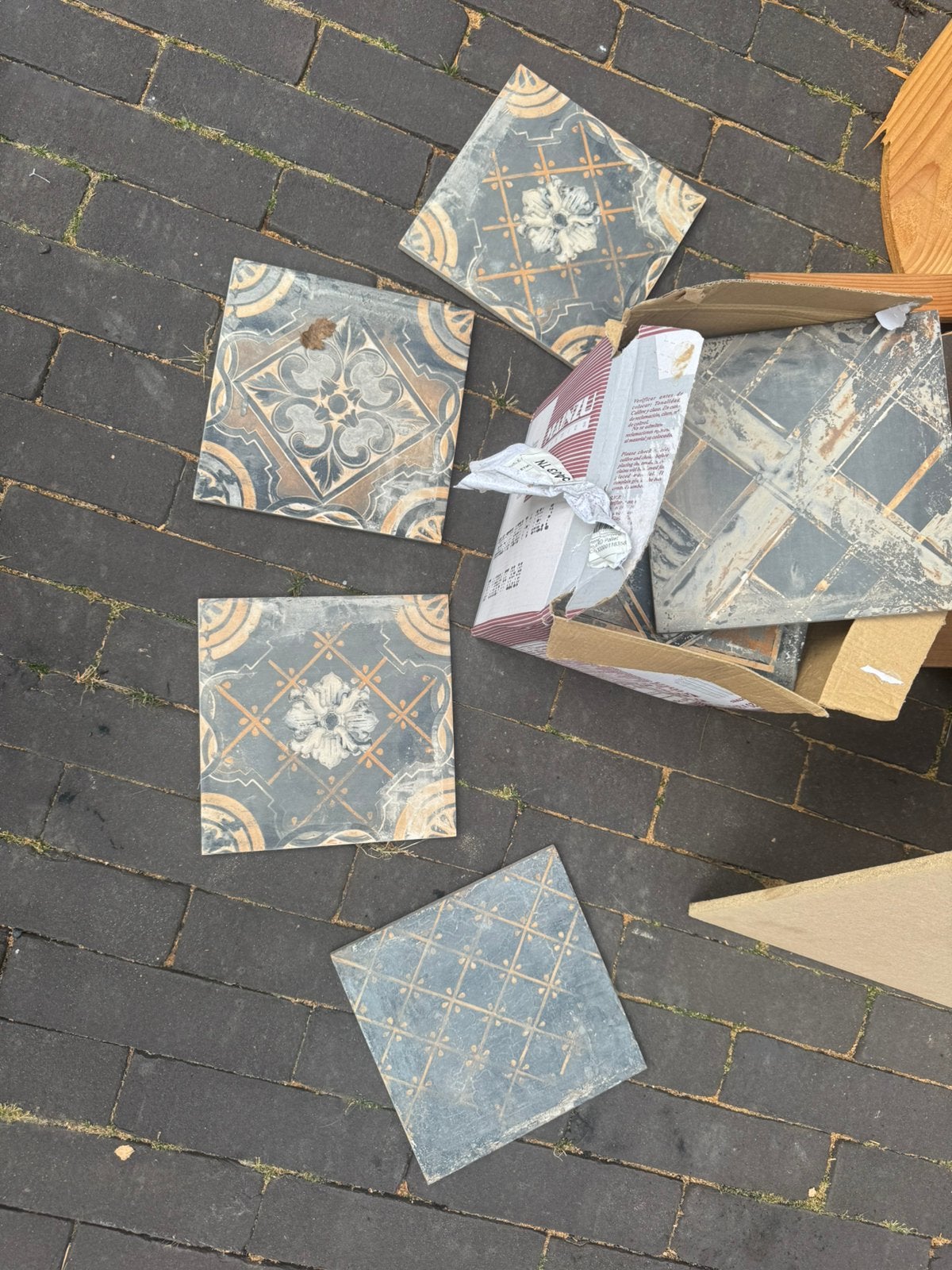 Doos tegels, Ophalen, Minder dan 20 cm, Zo goed als nieuw, Minder dan 5 m²